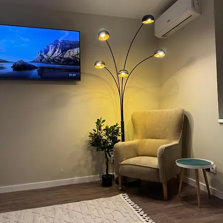 Apartment біля парку *