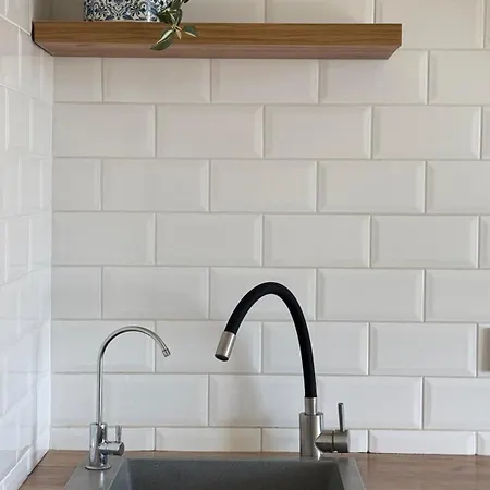 біля парку Apartment